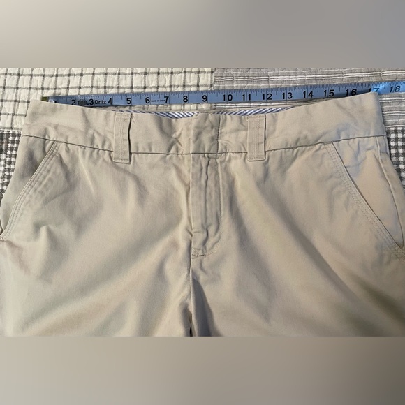 🇺🇸 Tommy Hilfiger Khaki Shorts Size 12 - Picture 10 of 10